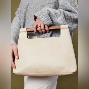 PAYTON JAMES
Wood Cut Out Tote